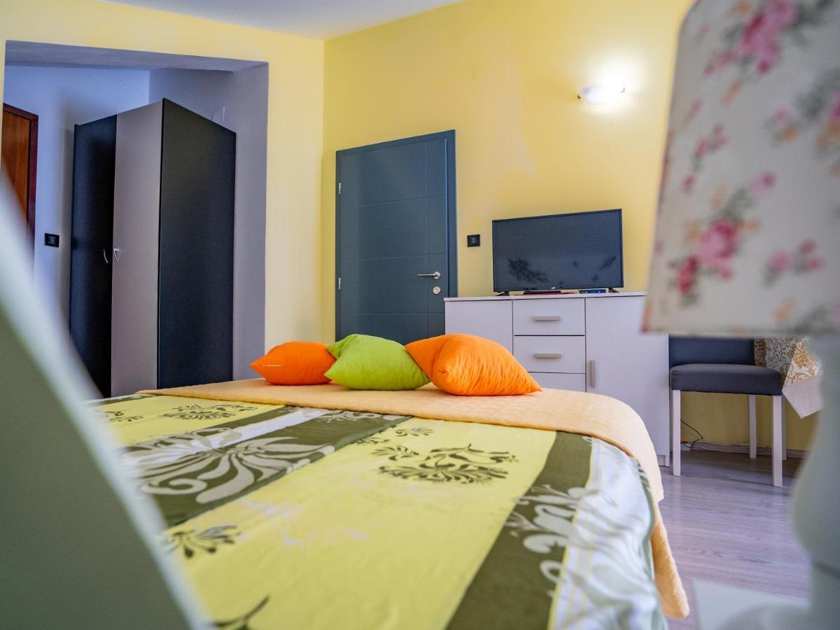 Apartments Villa Rudi Bibinje Luaran gambar